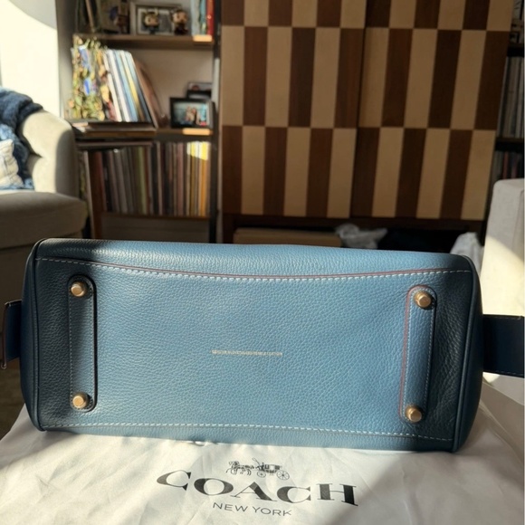 Coach Rogue Satchel 36 Glovetanned Navy Blue Leather with Gold Harware - Picture 4 of 9